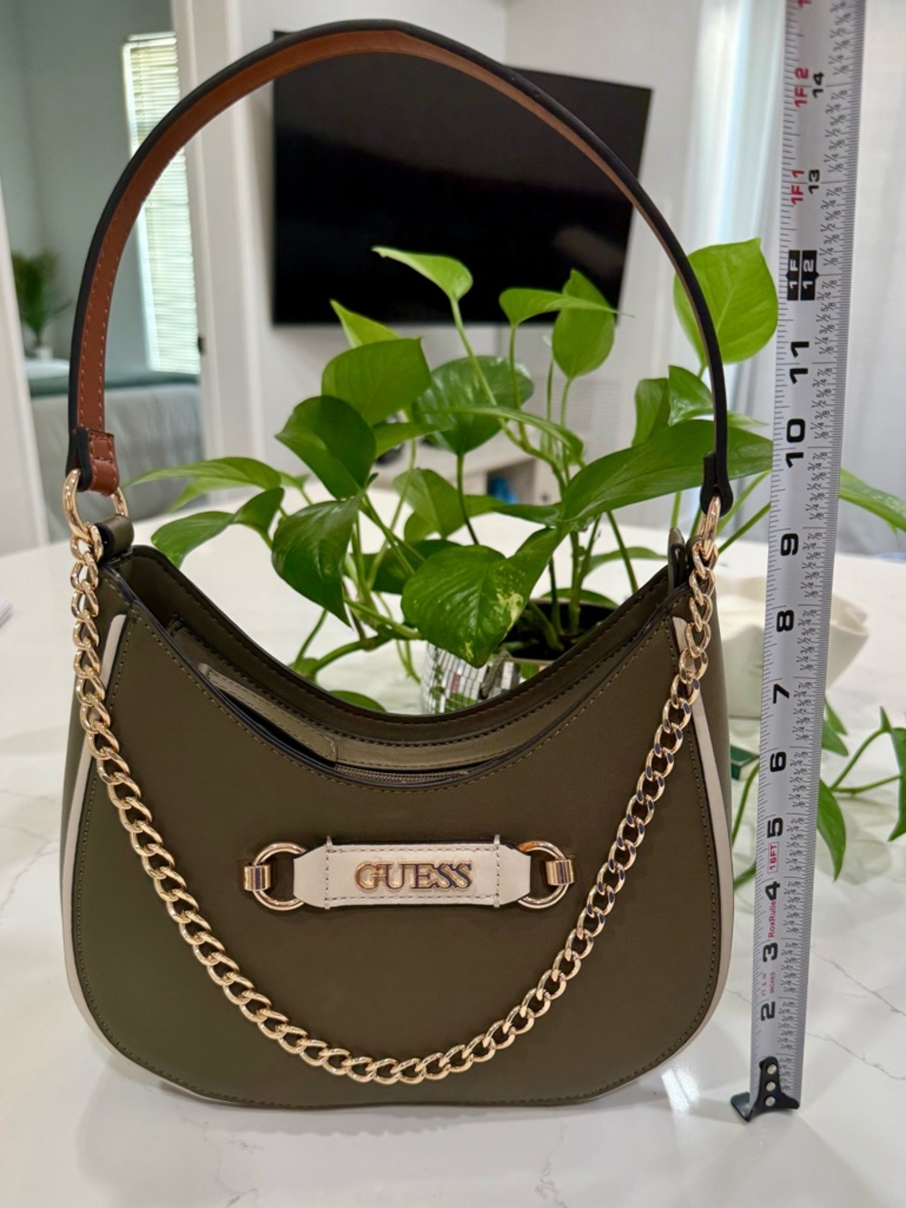 GUESS Olive Green Shoulder Bag with Gold Chain and Cream Logo Tab - Picture 7 of 9